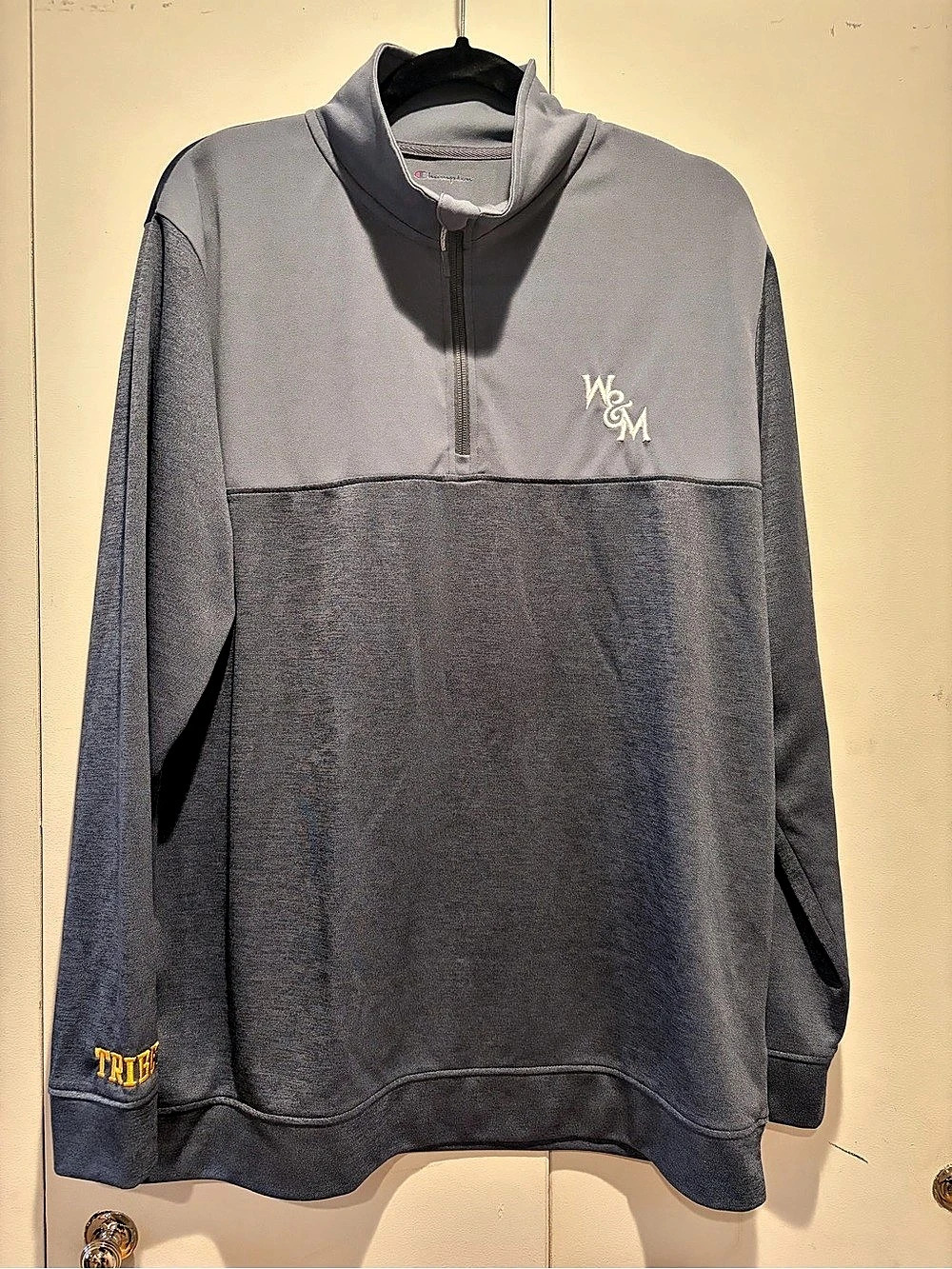Men's 1/4 Zip embroidered William & Mary Pullover Gray/Blue Champion